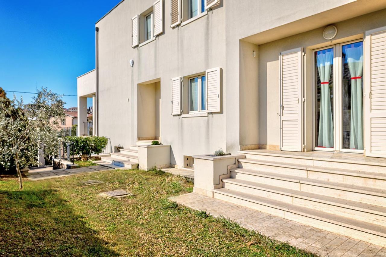 Villa Il Poggino - Modern House Foiano Della Chiana Bagian luar foto